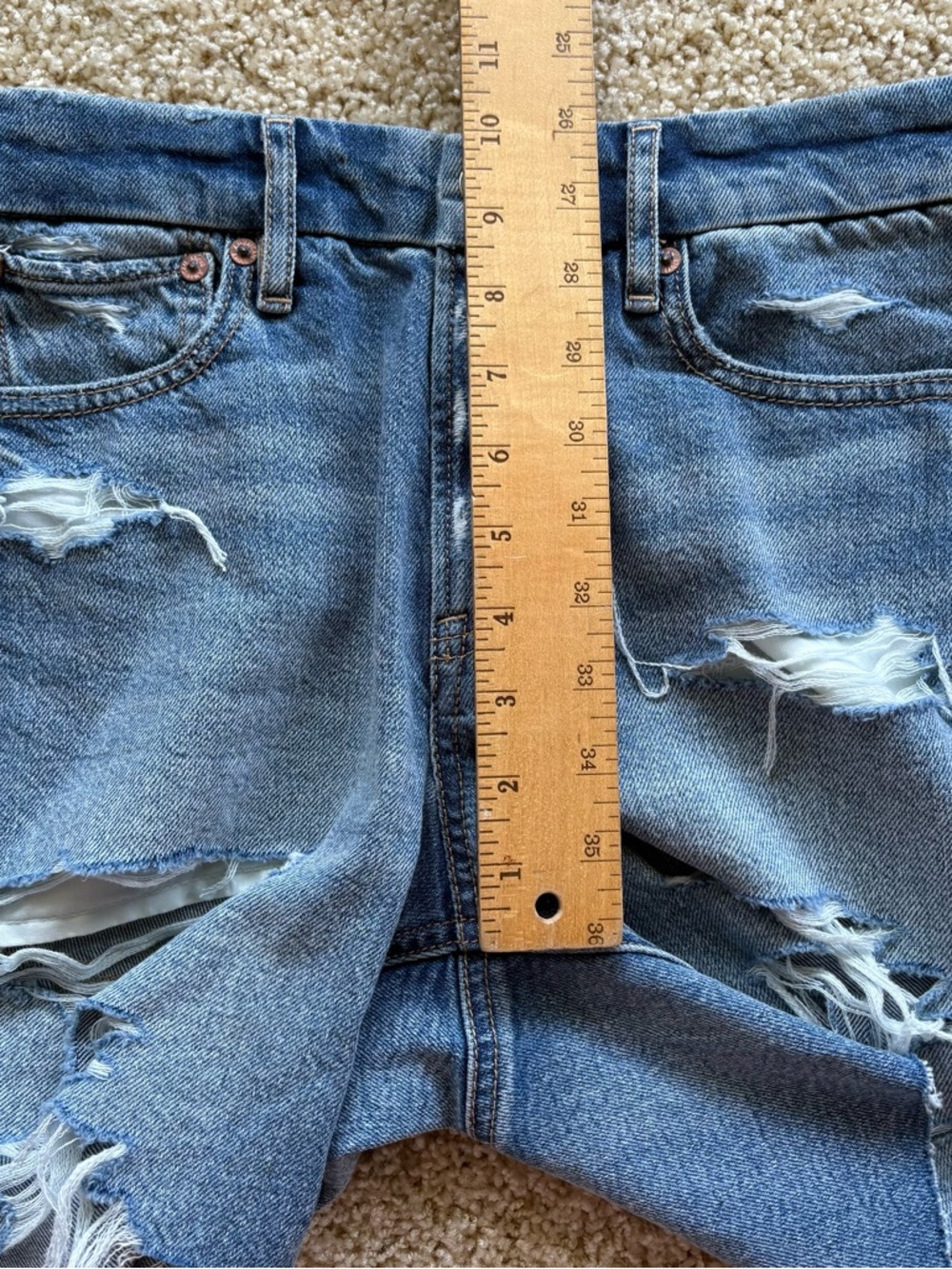American Eagle Curvy 6” Relaxed Denim Shorts Distressed High Rise NWT Size 2 - Picture 8 of 9